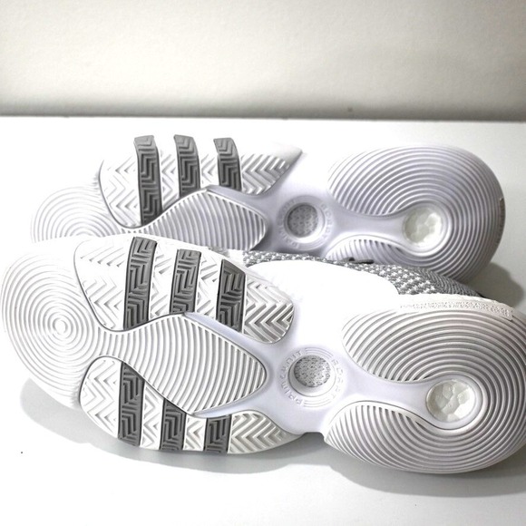 Adidas Basketball Shoes Men's Size 10 US White & Gray Trae Young 2 UNISEX - Picture 5 of 12